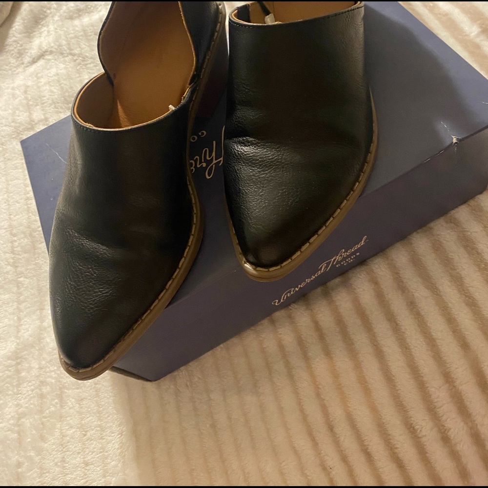 Universal Thread Clog Booties - image 2